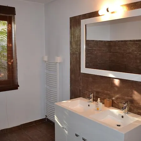 Guest house Swallows' Villa