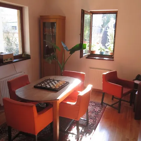 Guest house Swallows' Villa Bucharest